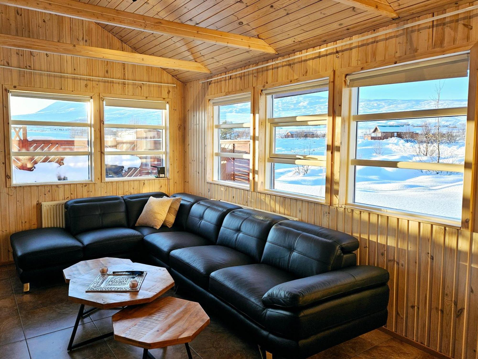 Aurora Vacation Homes Fagravik Akureyri Room photo