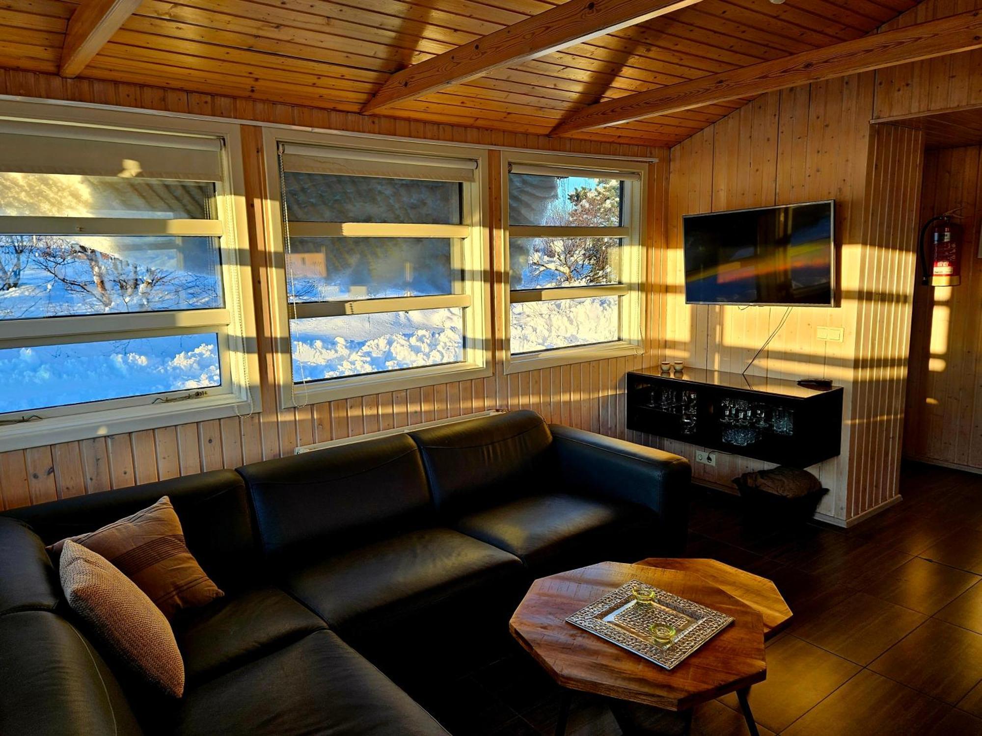Aurora Vacation Homes Fagravik Akureyri Room photo